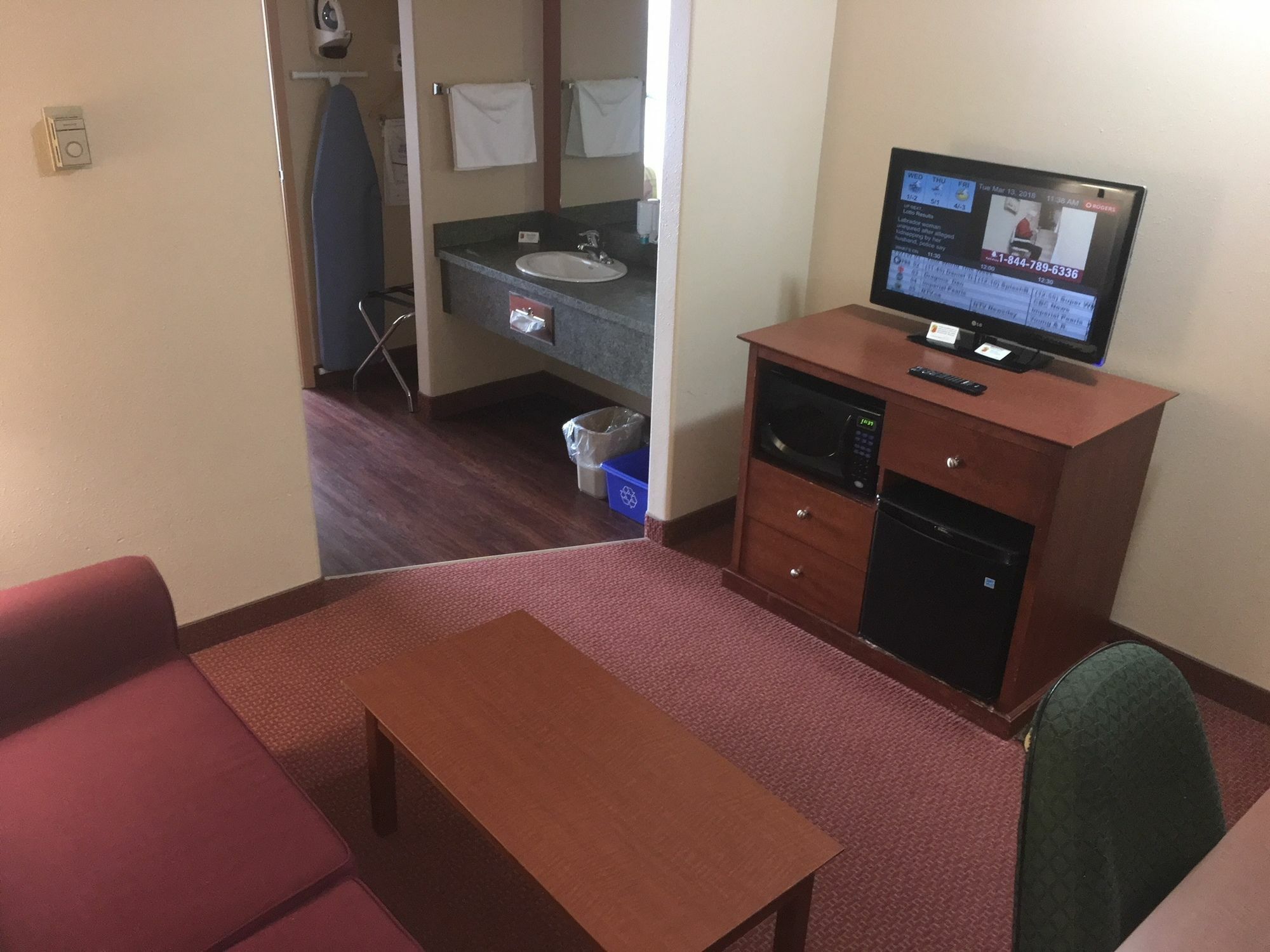 Super 8 By Wyndham St Johns Otel St. John's Dış mekan fotoğraf